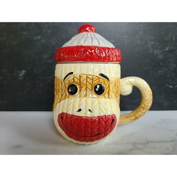 Sock Money Lidded Coffee Mug With Handle - Picture 2 of 10